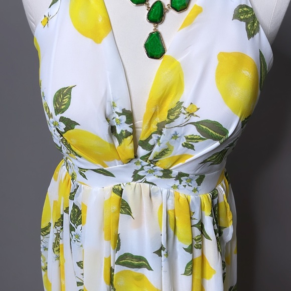 Maxi Lemon Print dress with crisscrossed back - Picture 10 of 12